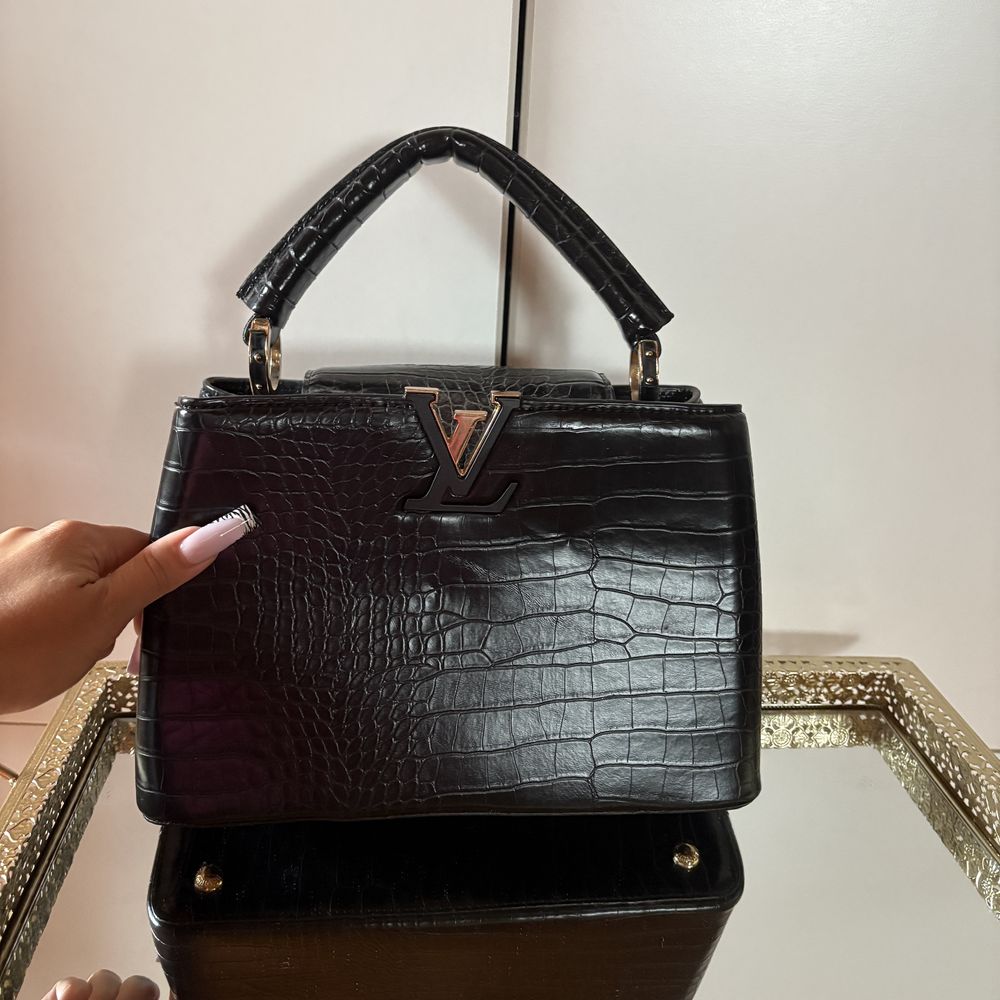 Louis vuitton torebka czarna kuferek lv