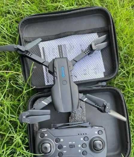 Игрушка детский квадрокоптер 120м 2АКБ дрон 4К 3Dфлип до 30мин