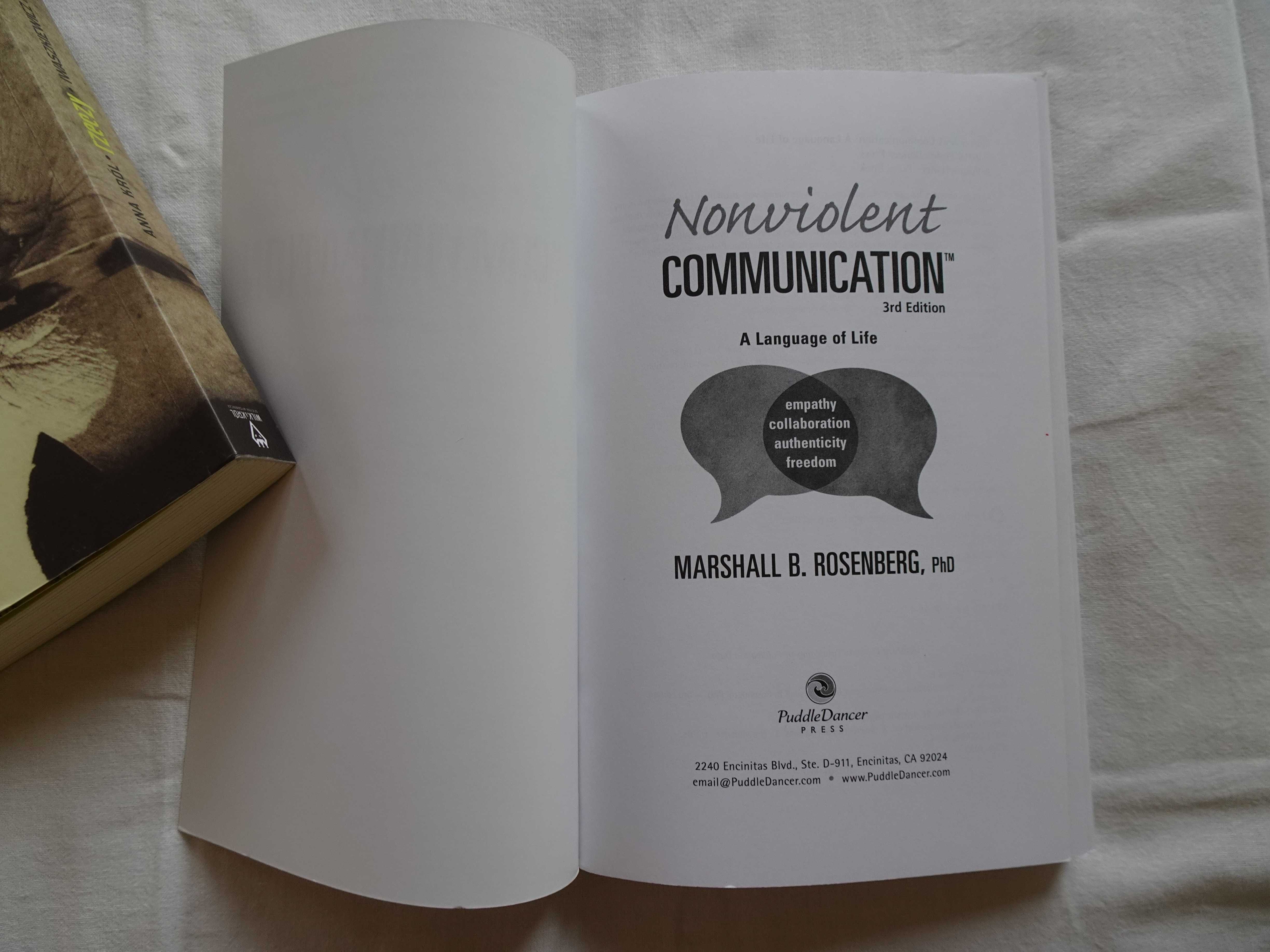 Książka NOWA Rosenberg Nonviolent Communication po angielsku ENG