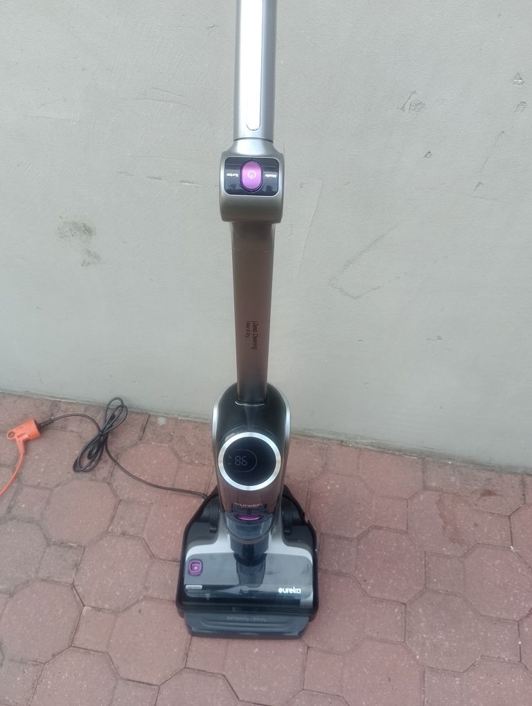 Eureka RapidWash NEW630 Odkurzacz na mokro/sucho