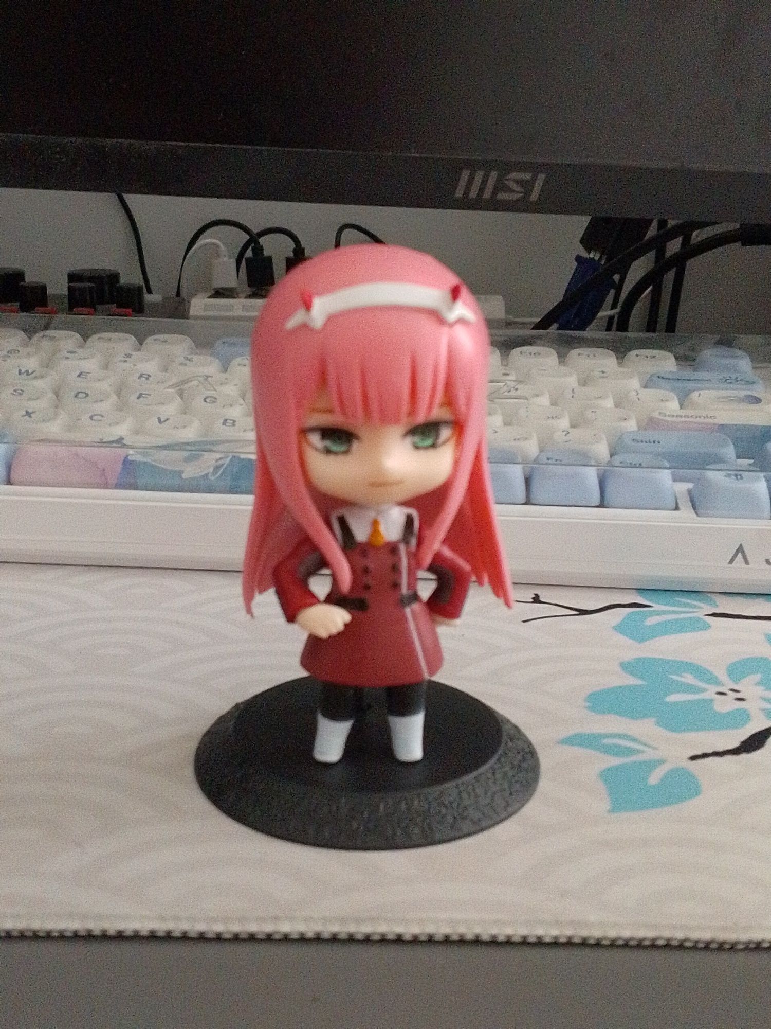 Фігурка Zero Two (Darling in the Franxx) — колекційна, майже нова