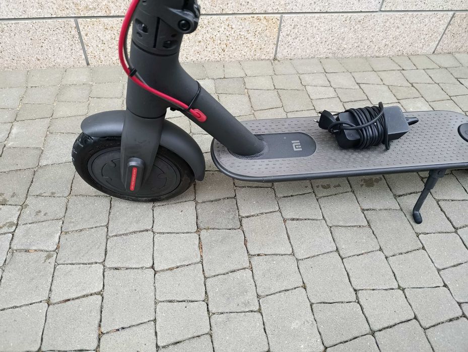 Hulajnoga Xiaomi M365 stan bardzo dobry