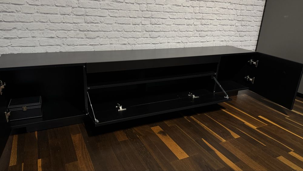 Szafka RTV czarna
