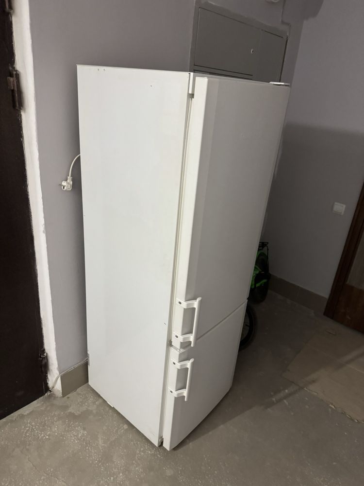 Холодильник Liebherr