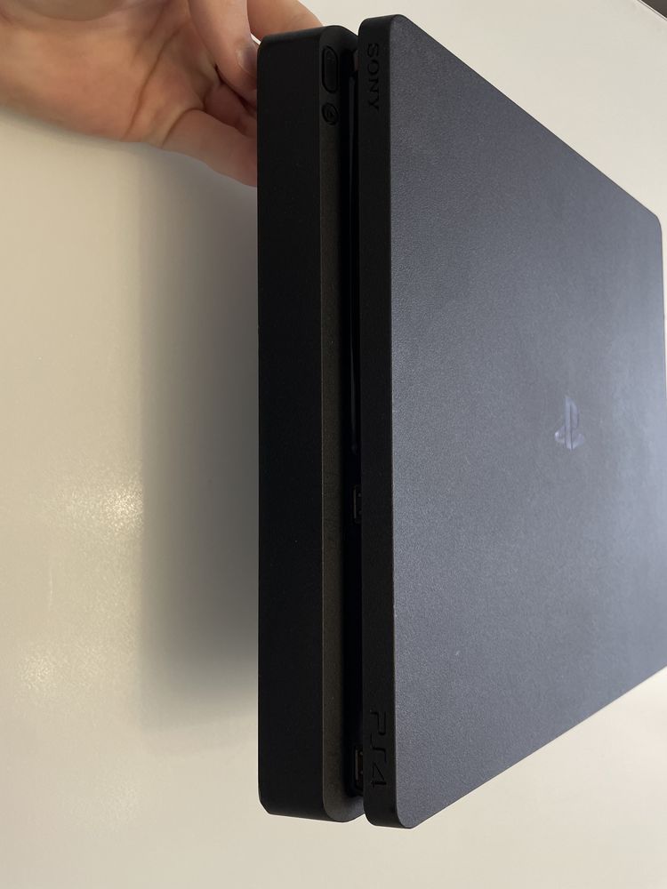 Ps4 slim 500gb, без джойстиків