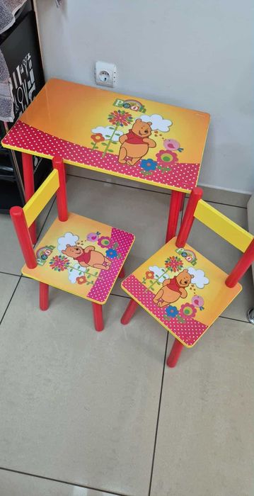Дитячий столик з кріслом