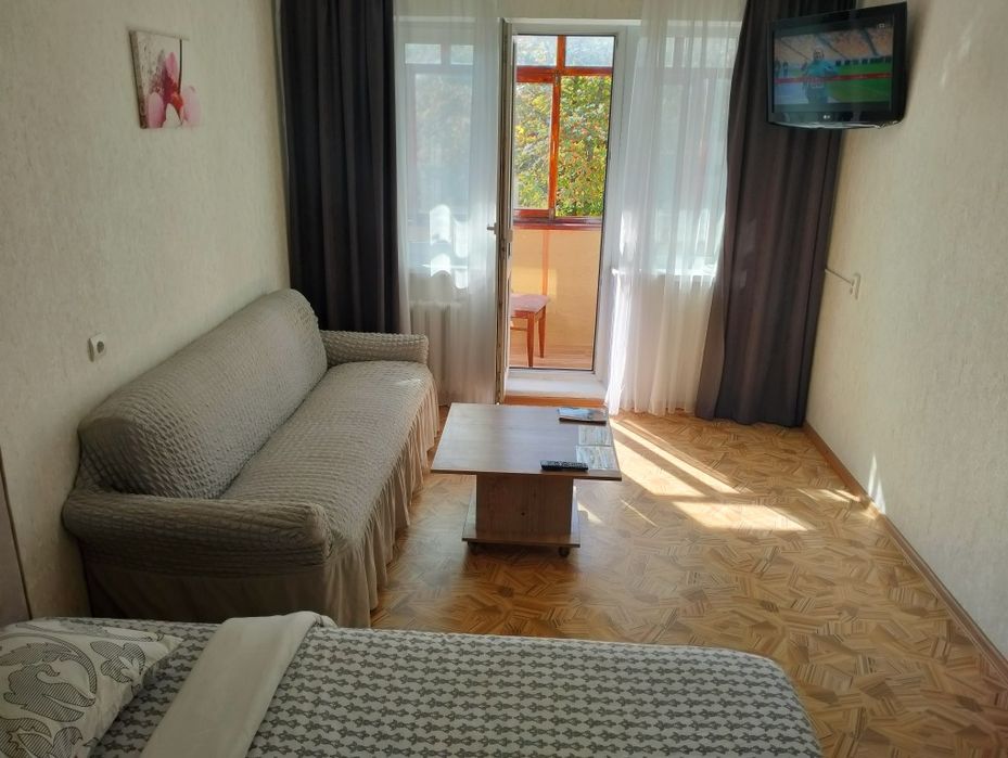 Подобово,почасово 1-кімнатна квартира центр Чернігова