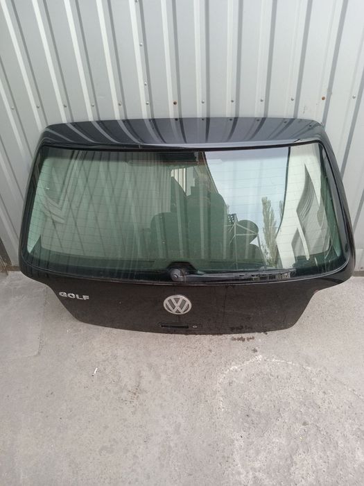 Голоьф 4  Golf4 ляда кришка багажника хачбек
