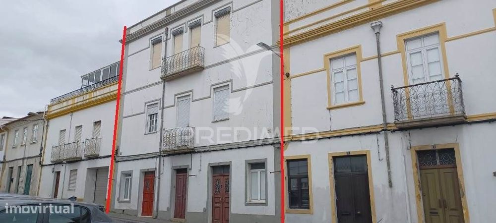 Moradia com 5 Frações Independentes