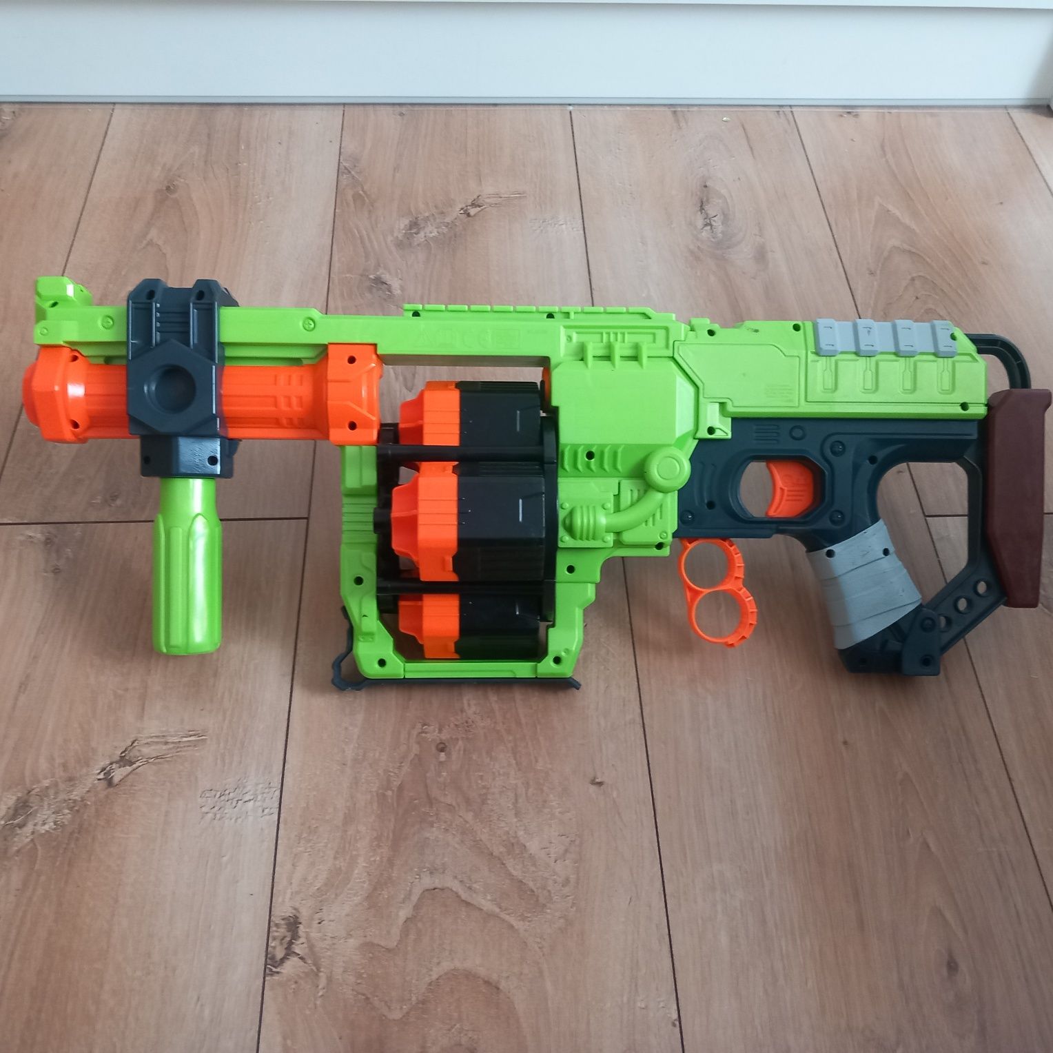 Pistolet NERF Doominator Zombie