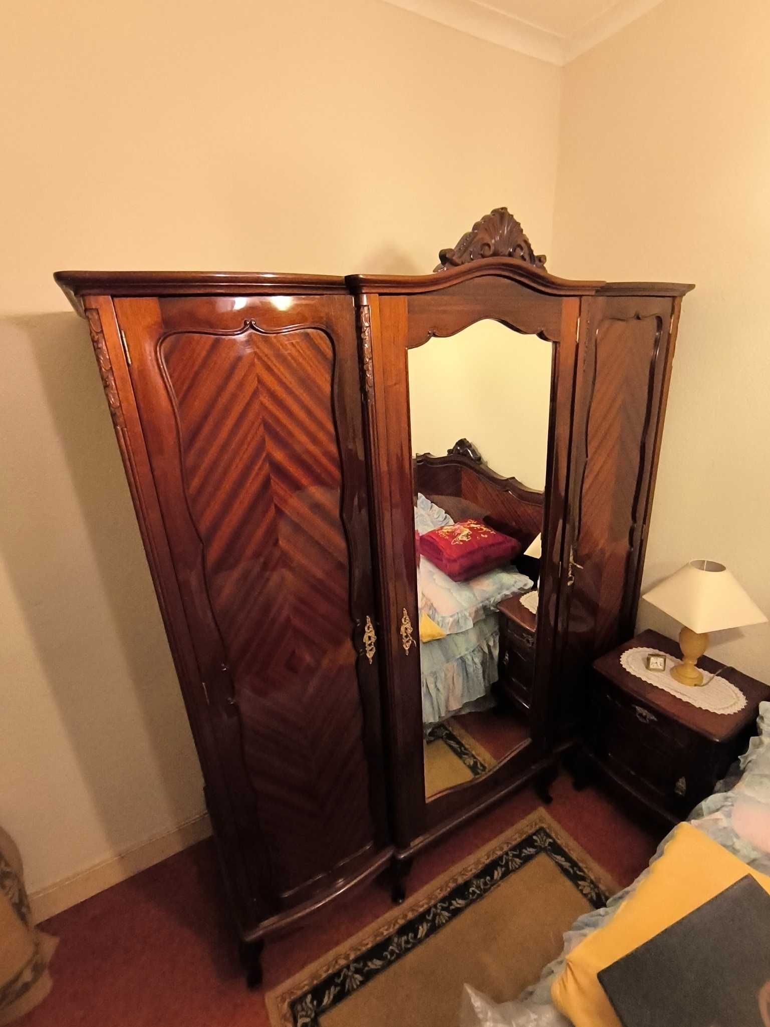 Mobília de Quarto vintage, estilo QUEEN ANNE