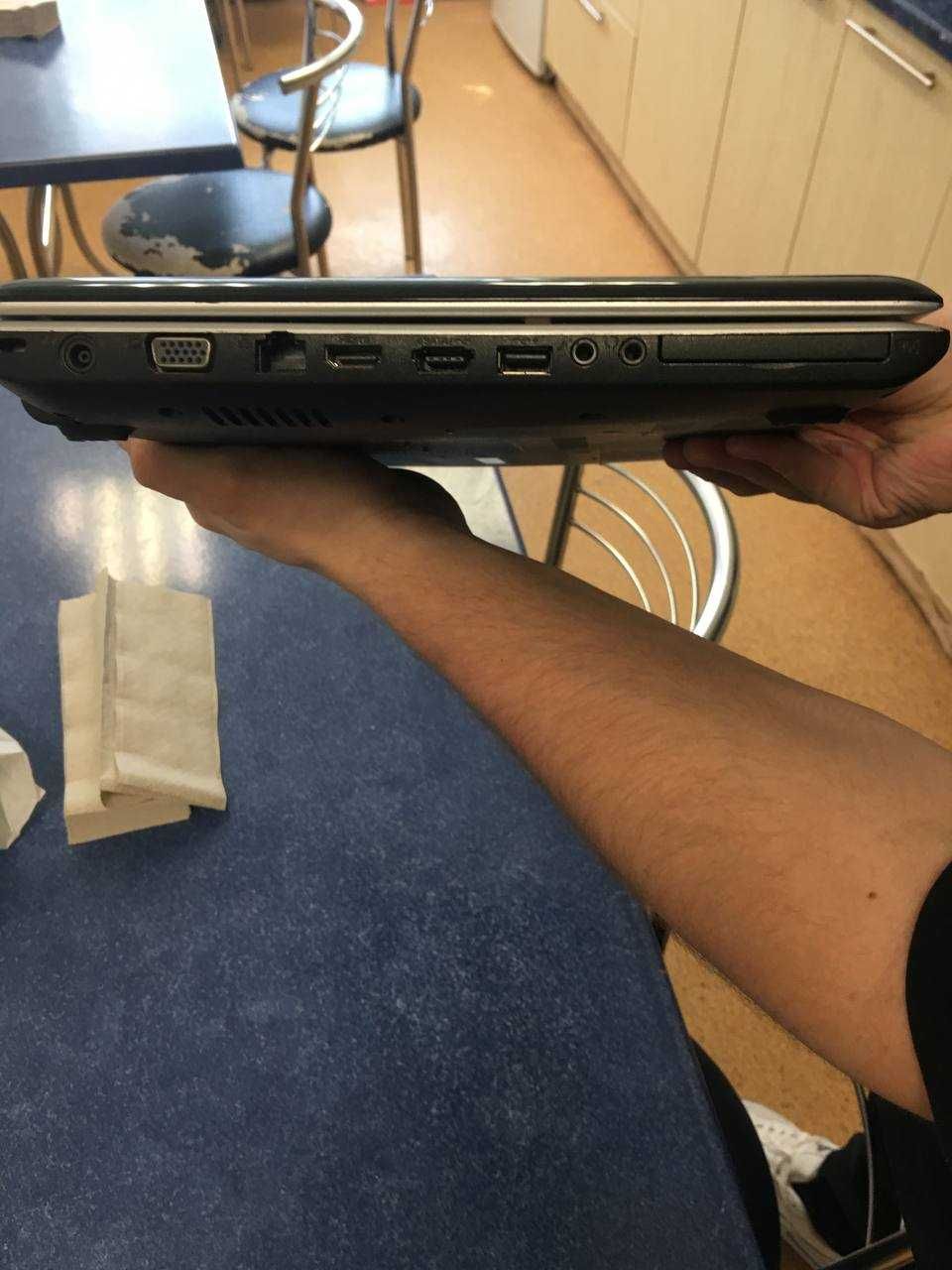 Ноутбук Samsung  хорошое состояние