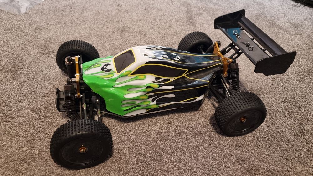 Model buggy 1/10 plus konwersja na rally patrz opis