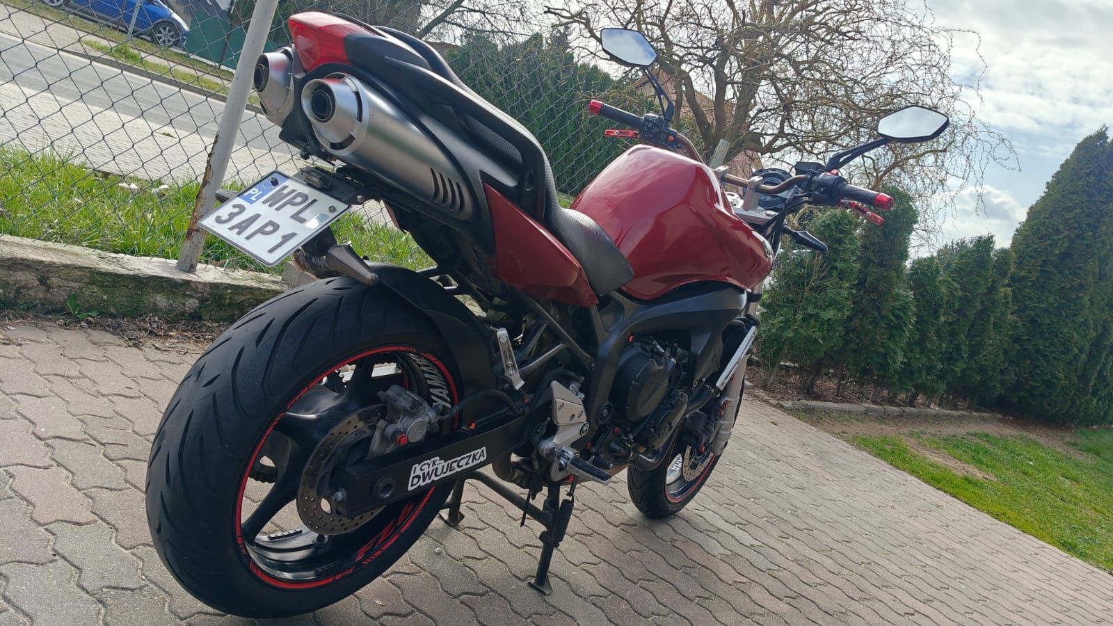 Yamaha fz6n  600cm