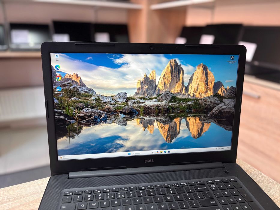 Laptop Dell Inspiron 3793 - i5-1035G1, 16GB ram, SSD, GeForce, 17,3"