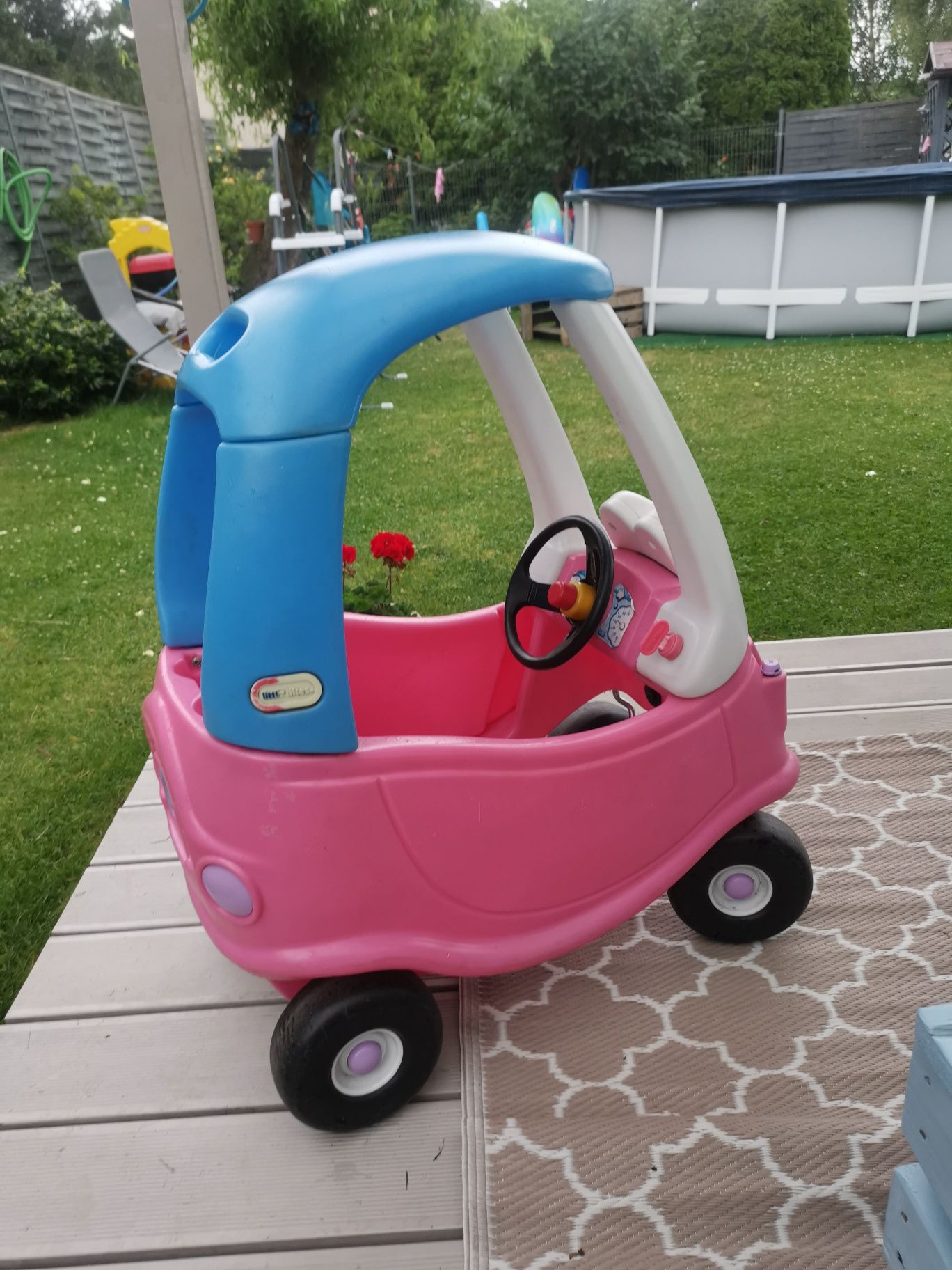 Auto samochód jeździk little tikes kierownica dach