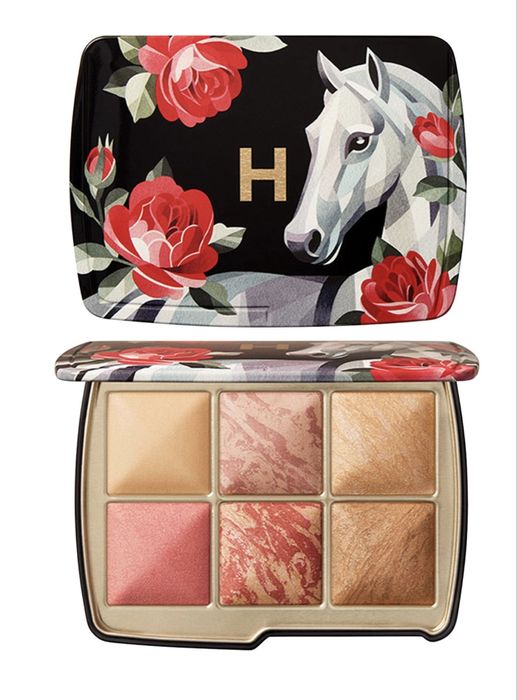 Палетка Hourglass