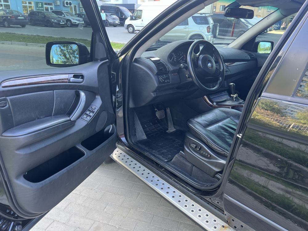 Продам BMW X5 E53