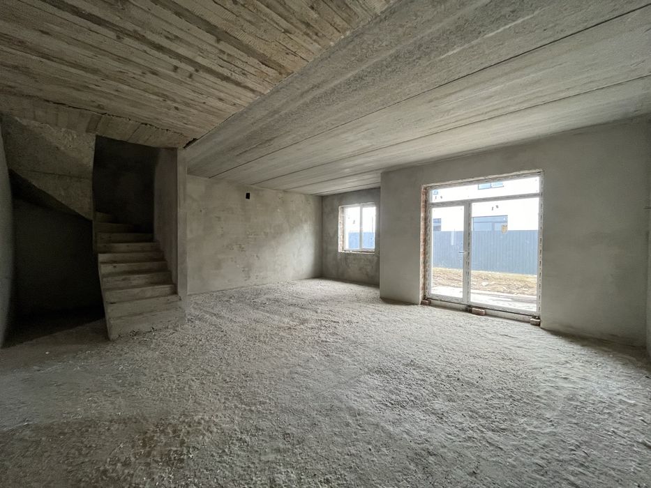 Продається елітний таунхаус в Вовчинцях. Розтермінування