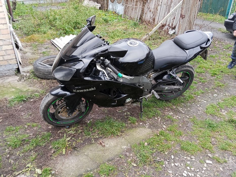 Продам Kawasaki zx9r