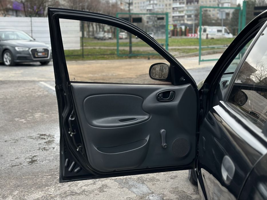 DAEWOO LANOS 2008 року, 1.5 бензин, механіка, передній привід.