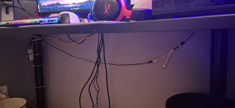 Biurkowa gamingowe z paskiem led