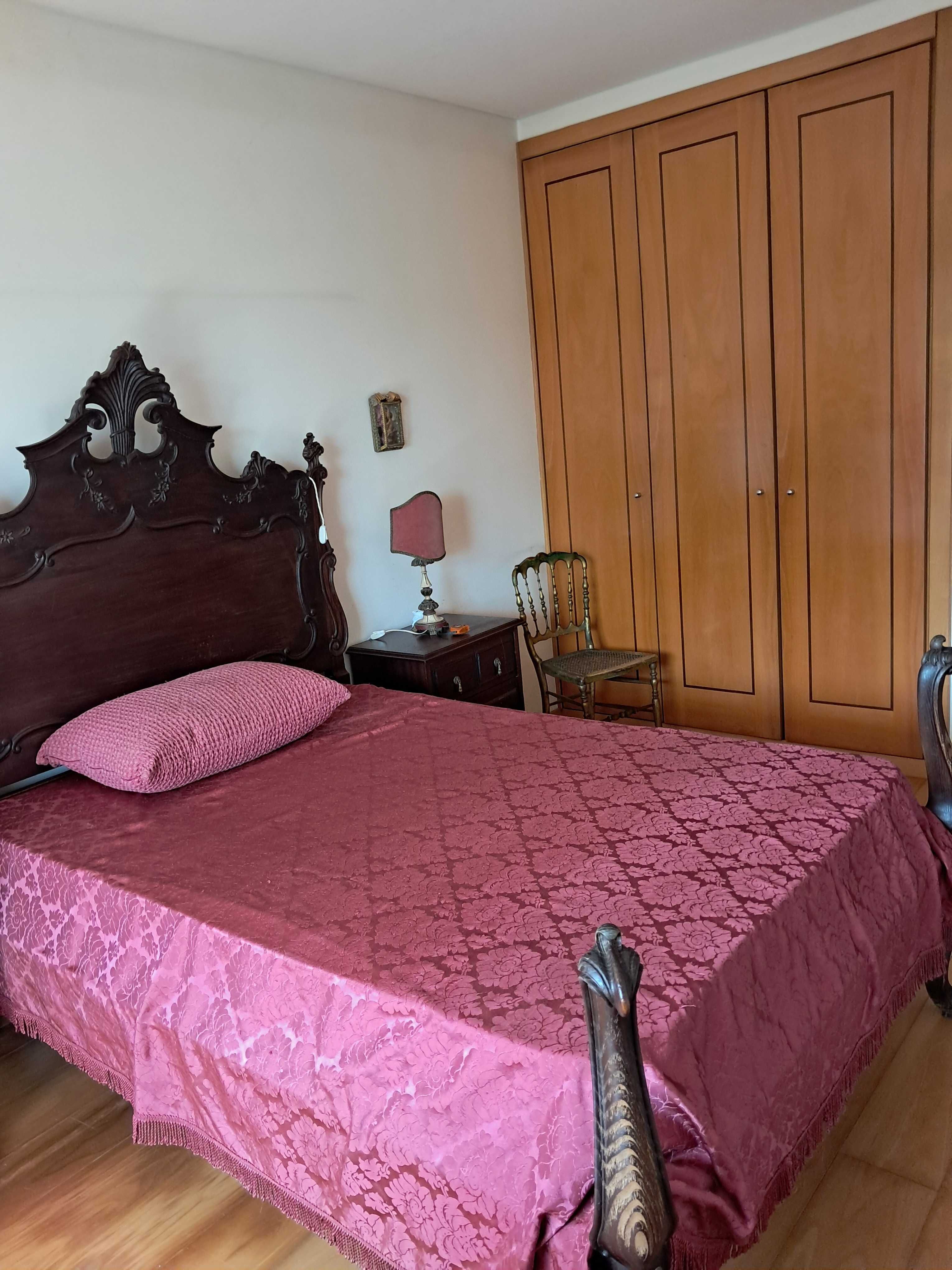 Cama de Casal 190x140