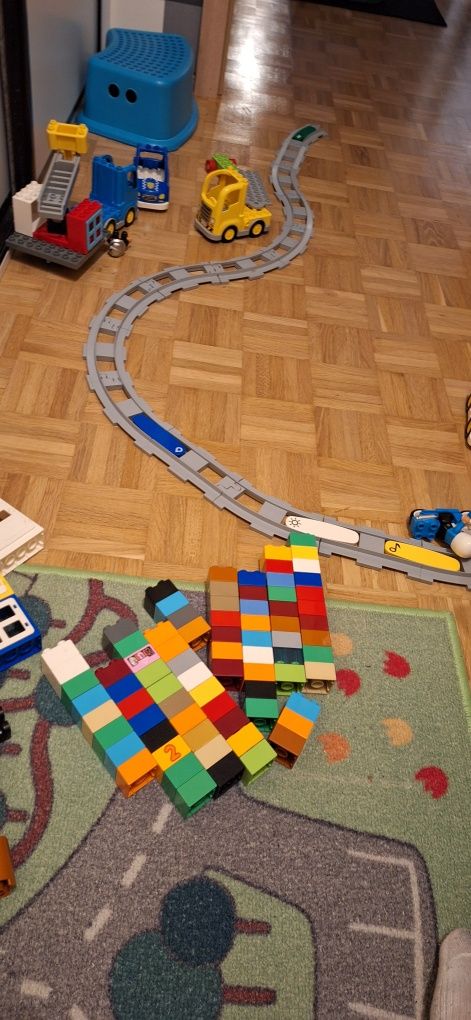 Duży zestaw klocków LEGO duplo