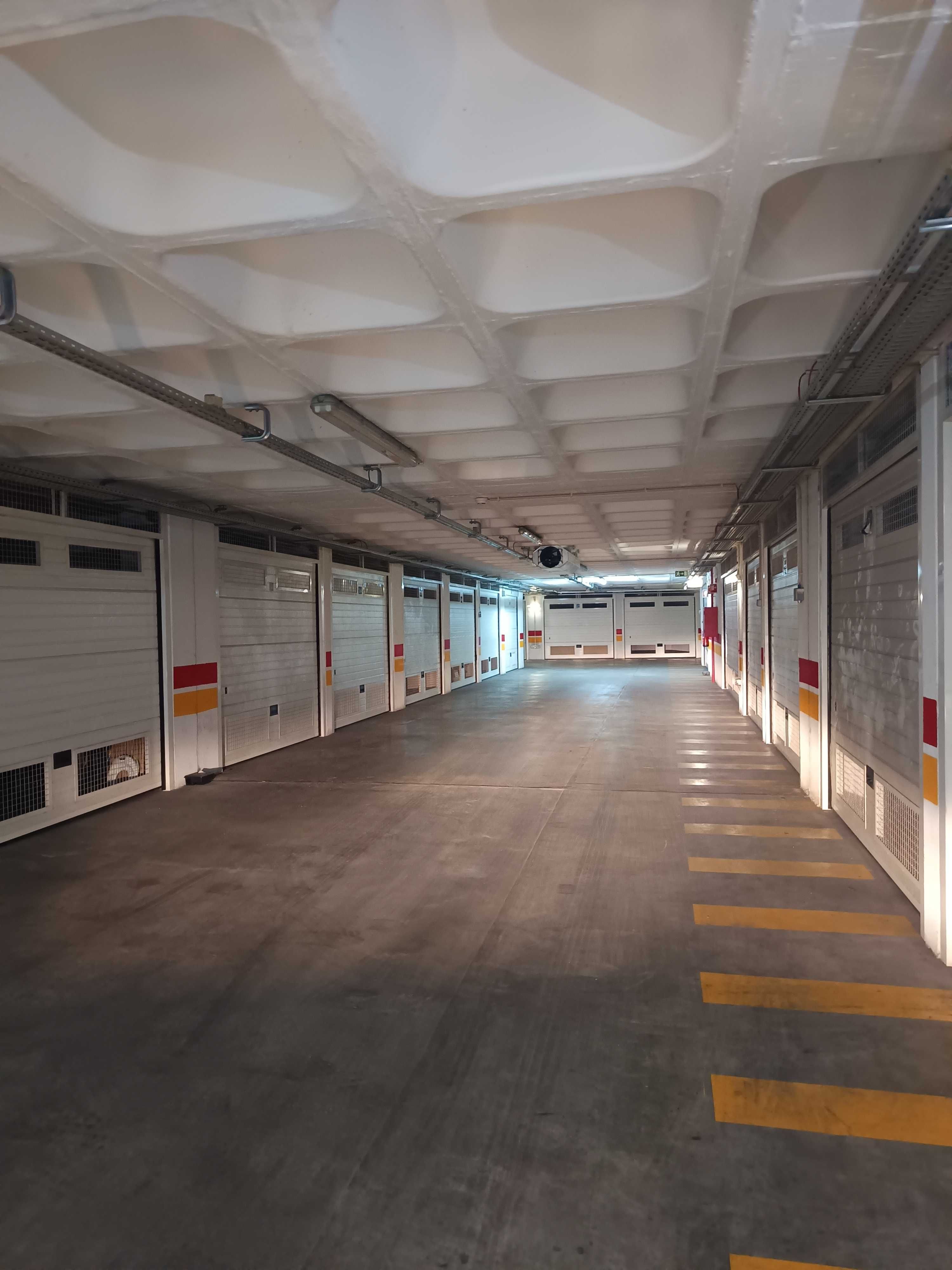 Box garagem fechada