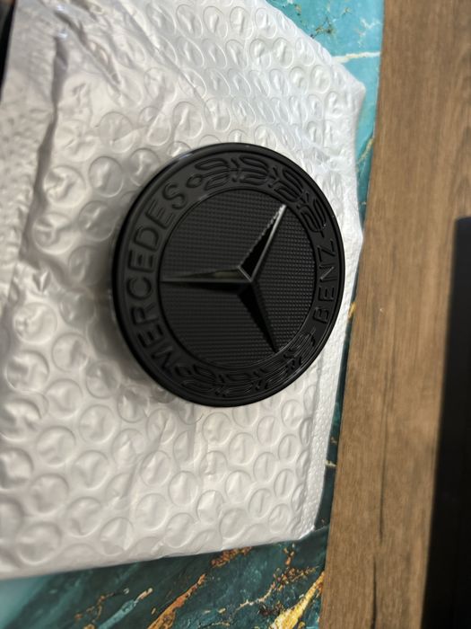 Nowy Znaczek na Maskę Mercedes Czarny Połysk!