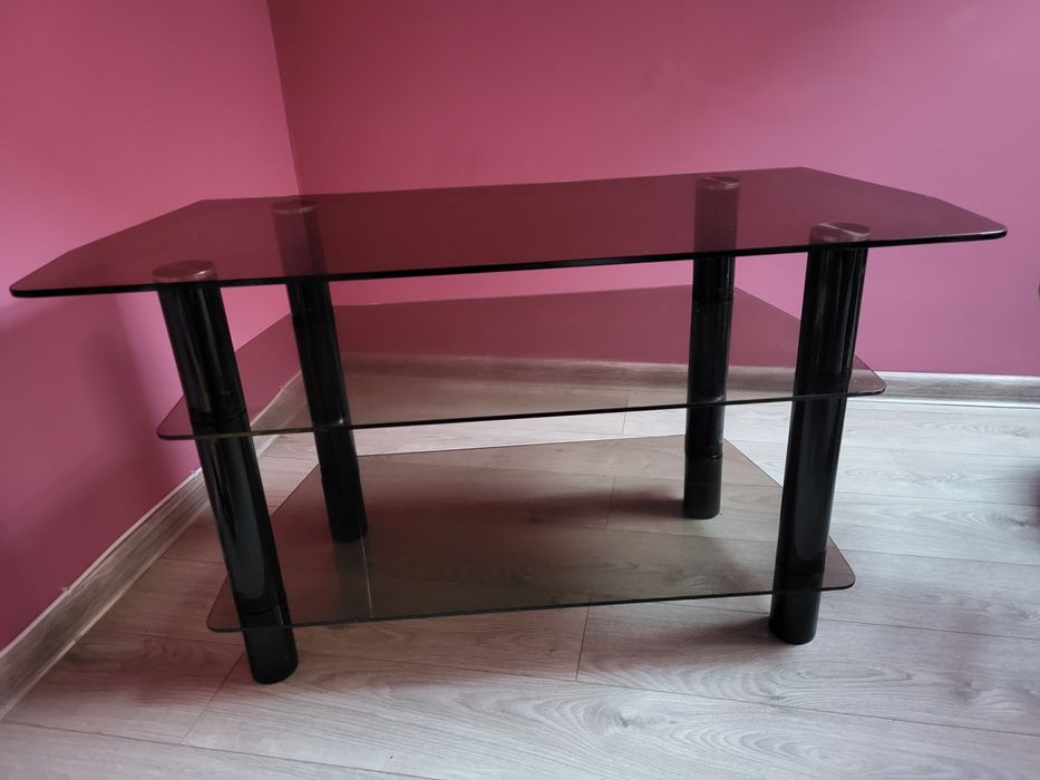 Szklany stolik kawowy barek