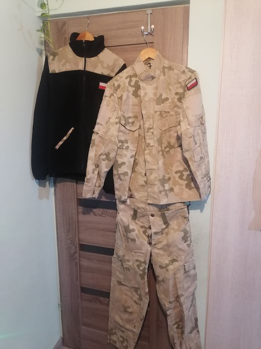Mundur wojskowy pustynny.