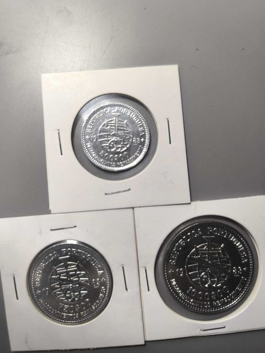 Conjunto de 3 Moedas Comemorativas em Prata — XVII Exposição (1983)