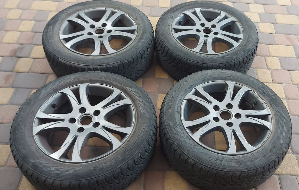 Легкосплавные диски с зимней резиной 205/60 R16
