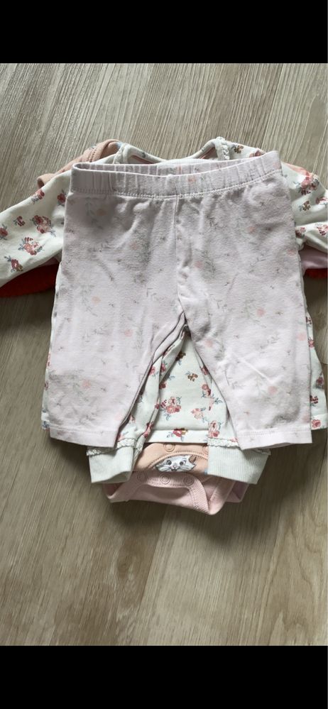 Одяг ( комплект) для дівчинки 0-3 місяців