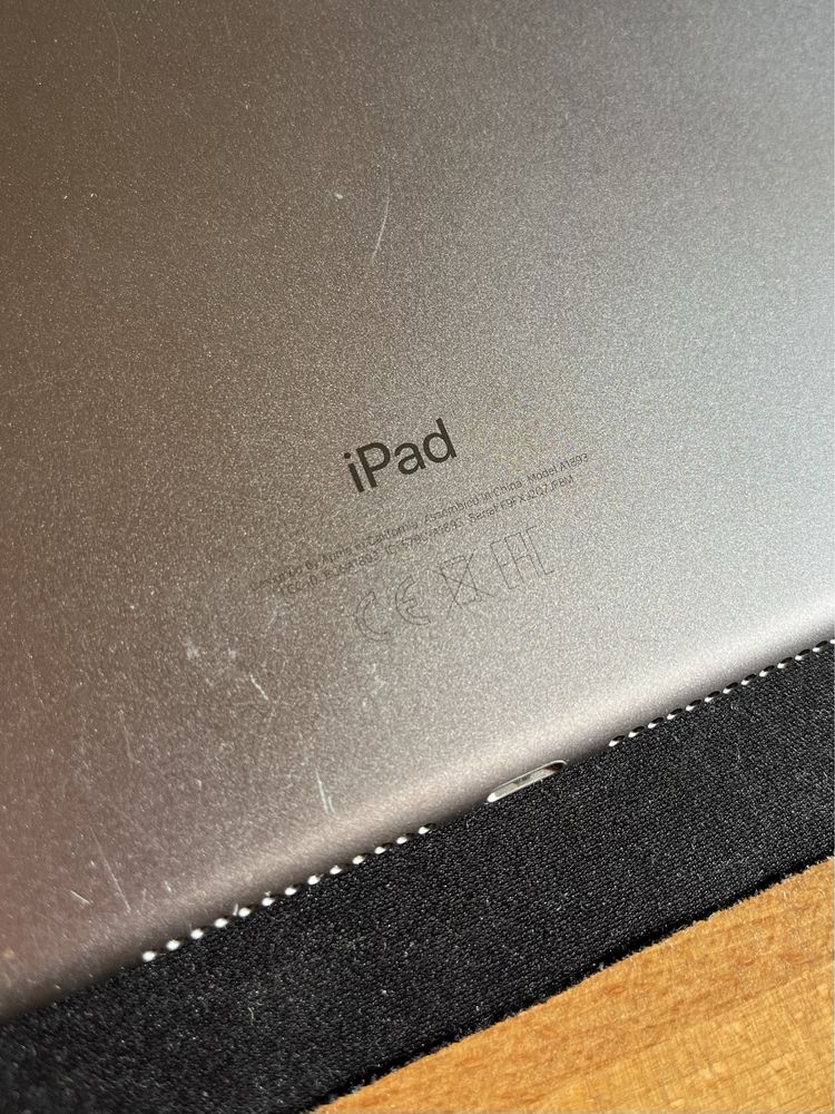 Ipad 6th gen 128 GB