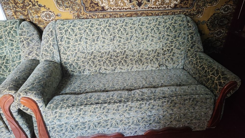 Комплект диван та 2 крісла ( розкладні)