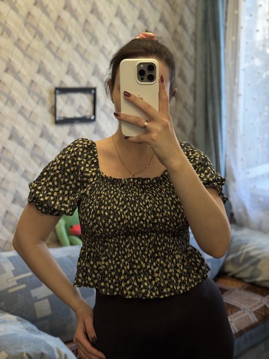 Квітковий топ безкоштовно