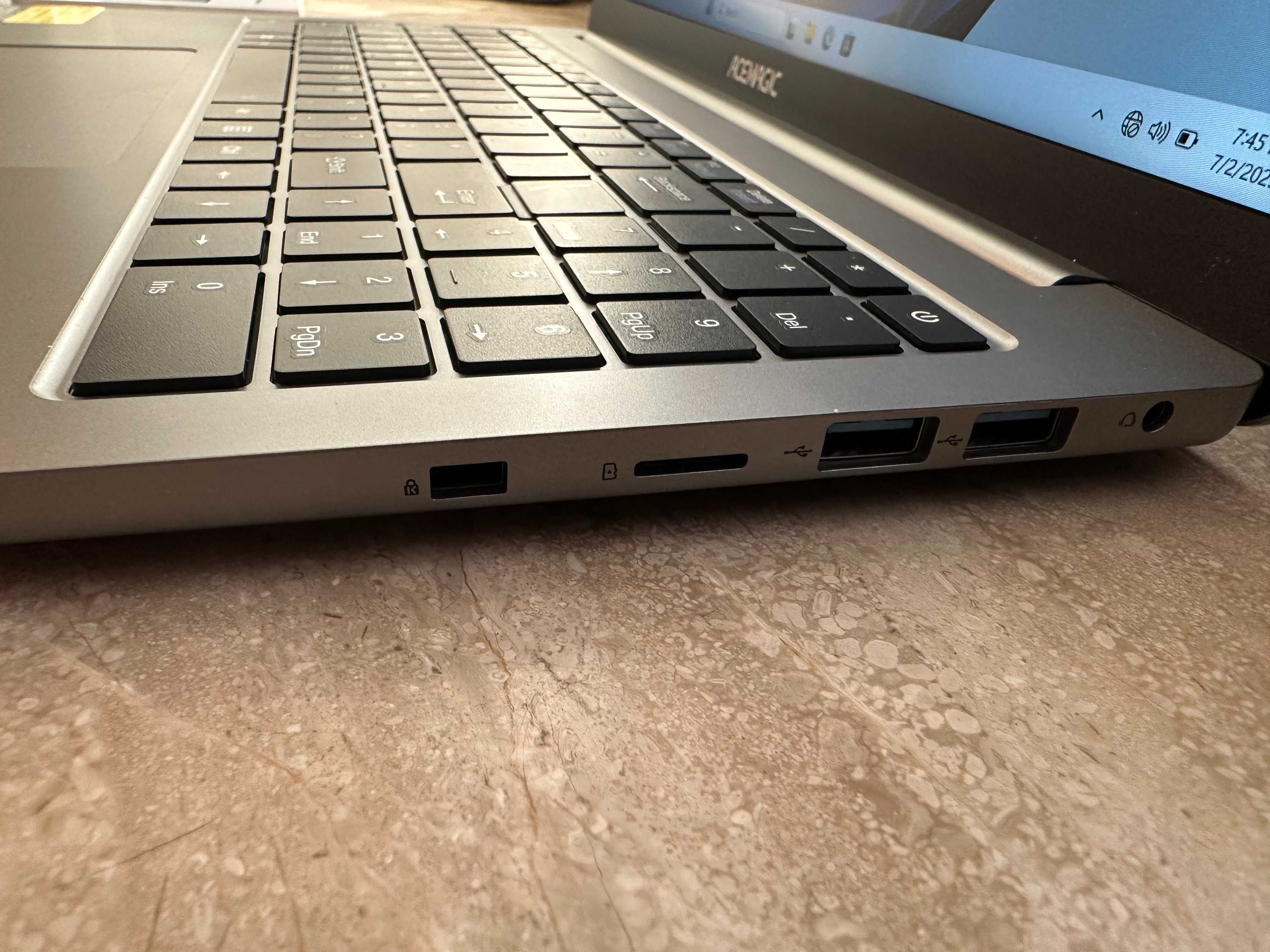 Laptop ACEMAGIC 16 cali 16 GB DDR4 512GB SSD Przenośny, 1920 * 1200s