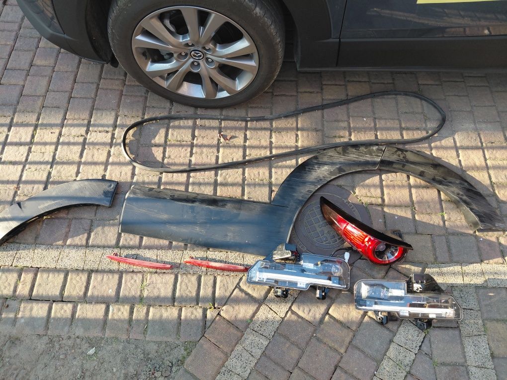 Mazda cx-30 kierunkowskazów, lampa uszczelka listwa