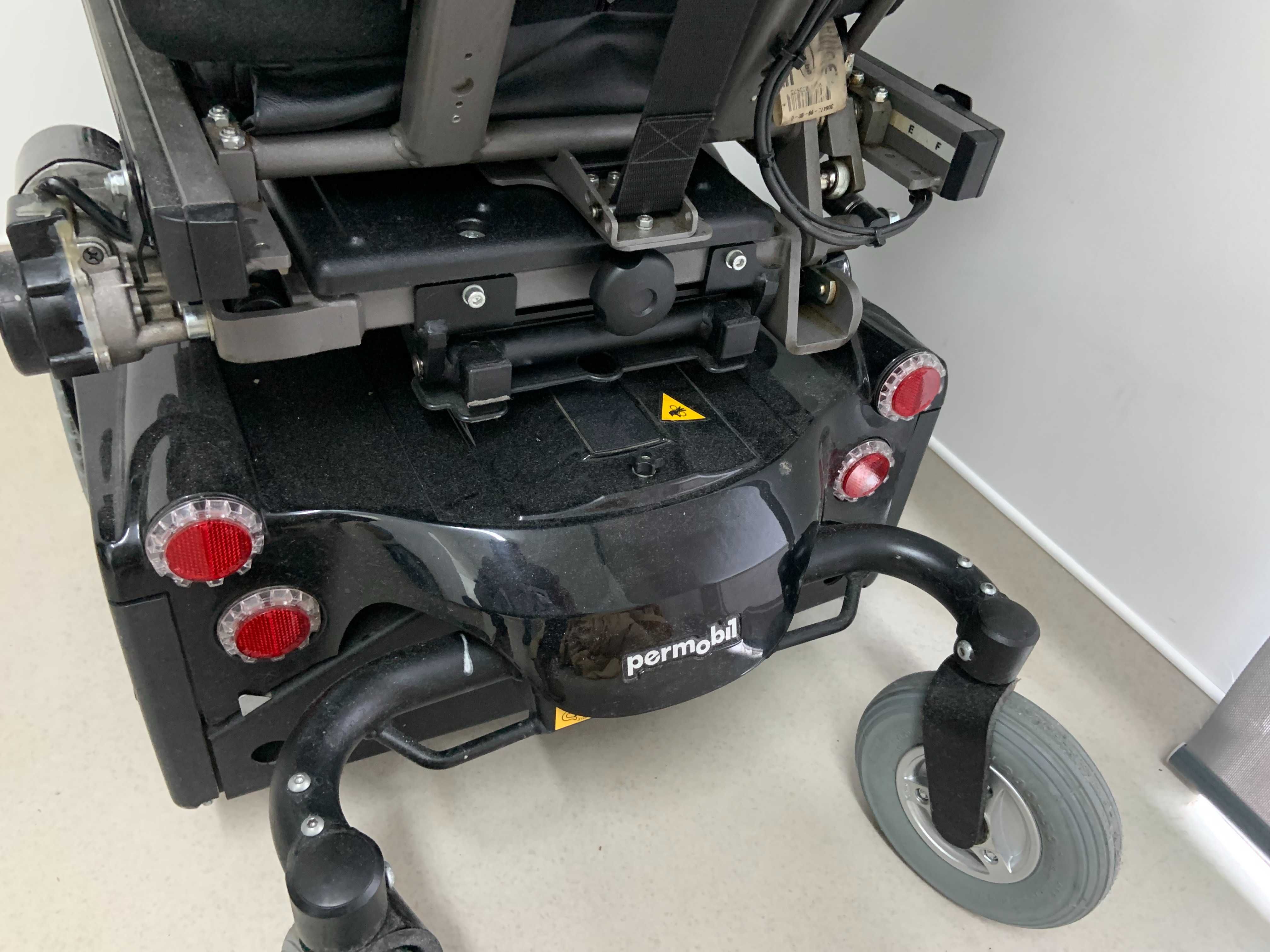 Cadeira de rodas eletrica Permobil C-400