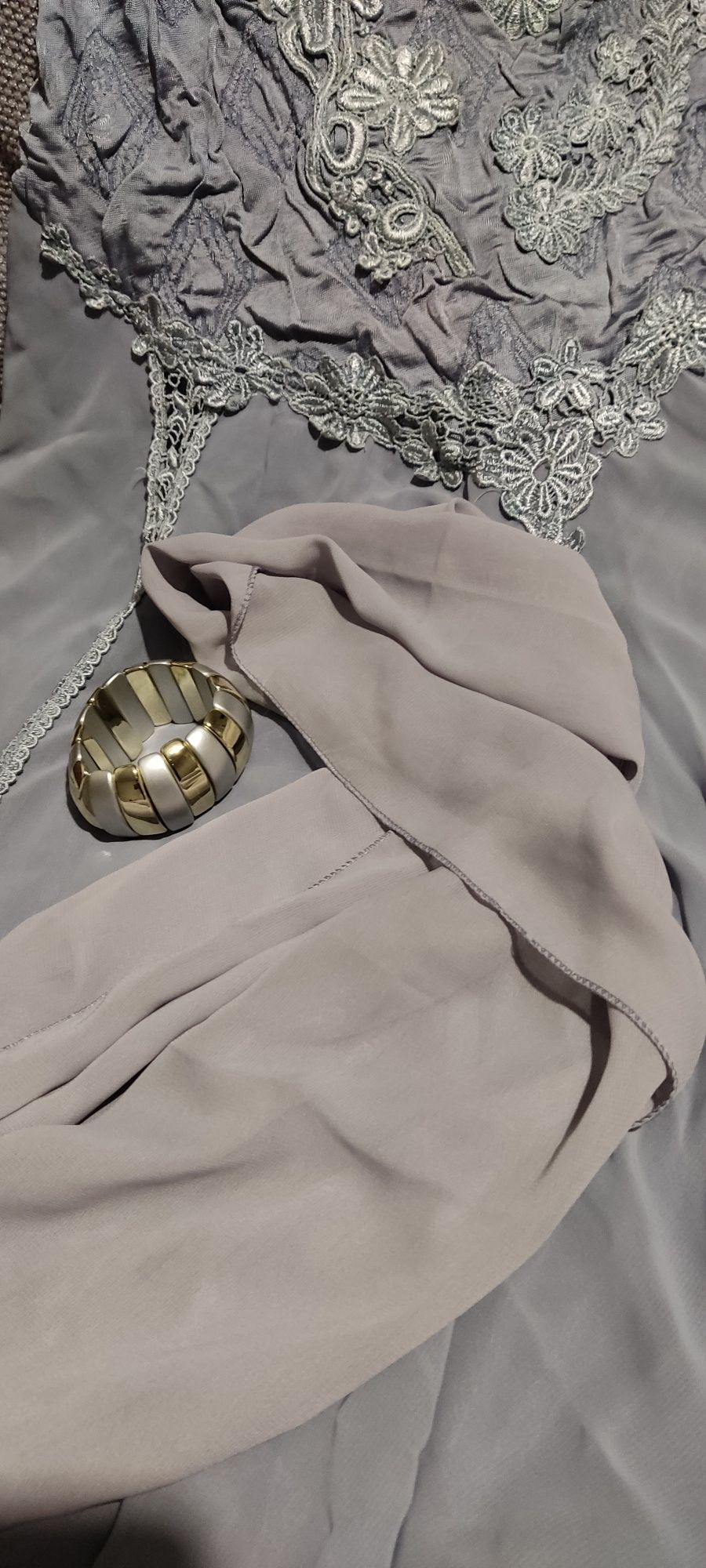Подарок браслет и шарф. Красивое нарядное платье ,рр48-52.