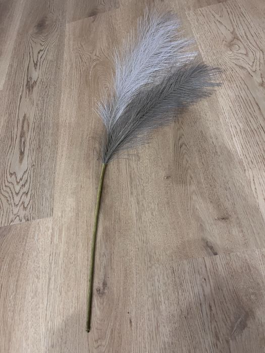 Pióropusze / pióra dekoracyjne - 8 sztuk