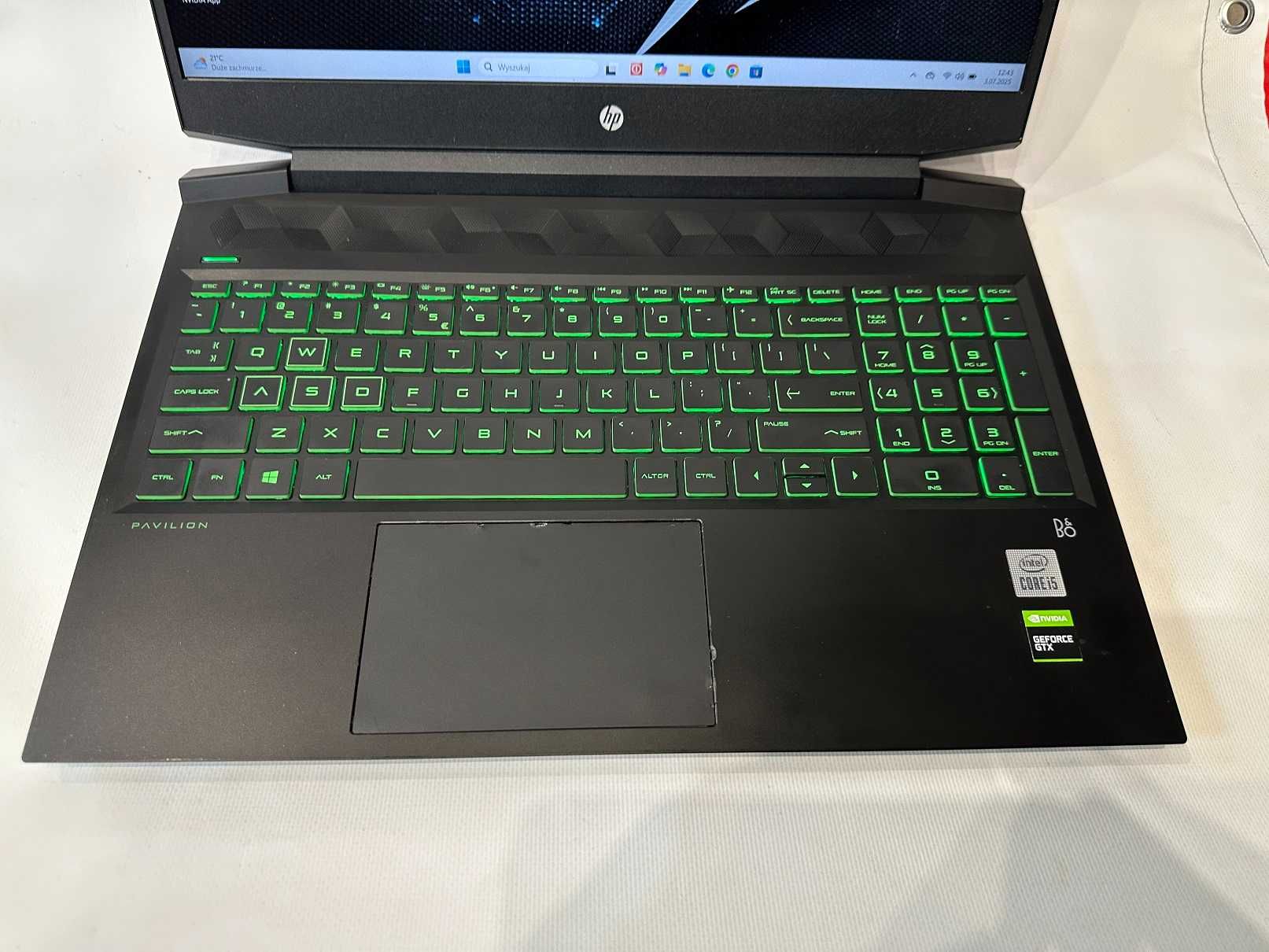 Laptop do gier HP Pavilion Gaming 16 i5-10300H 32GB 512+1000 GTX1650Ti