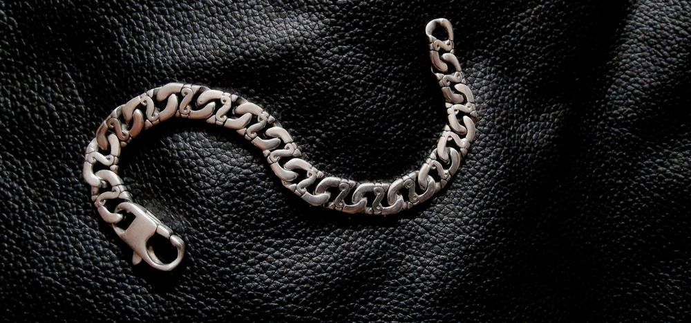 Atrakcyjna stalowa bransoletka nordycka celtycka łańcuszek pancerka