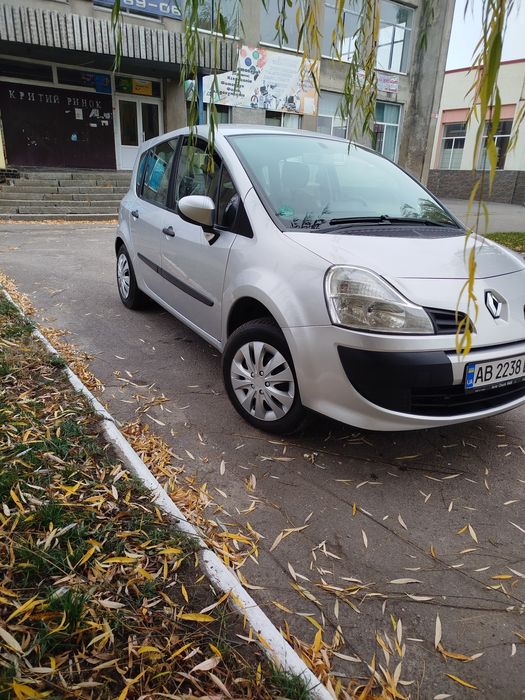 Рено модус 2007р.