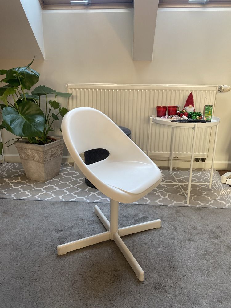 Krzeslo dziecięce białe Ikea
