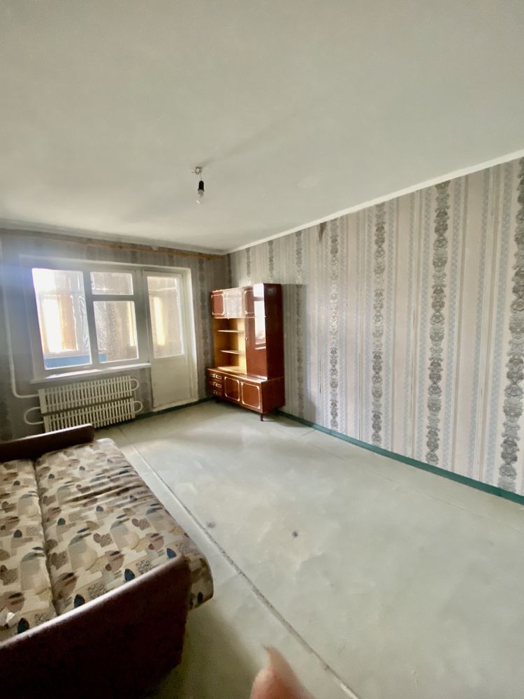 Продам квартиру Кам’янське Лівий Берег Харківська 5