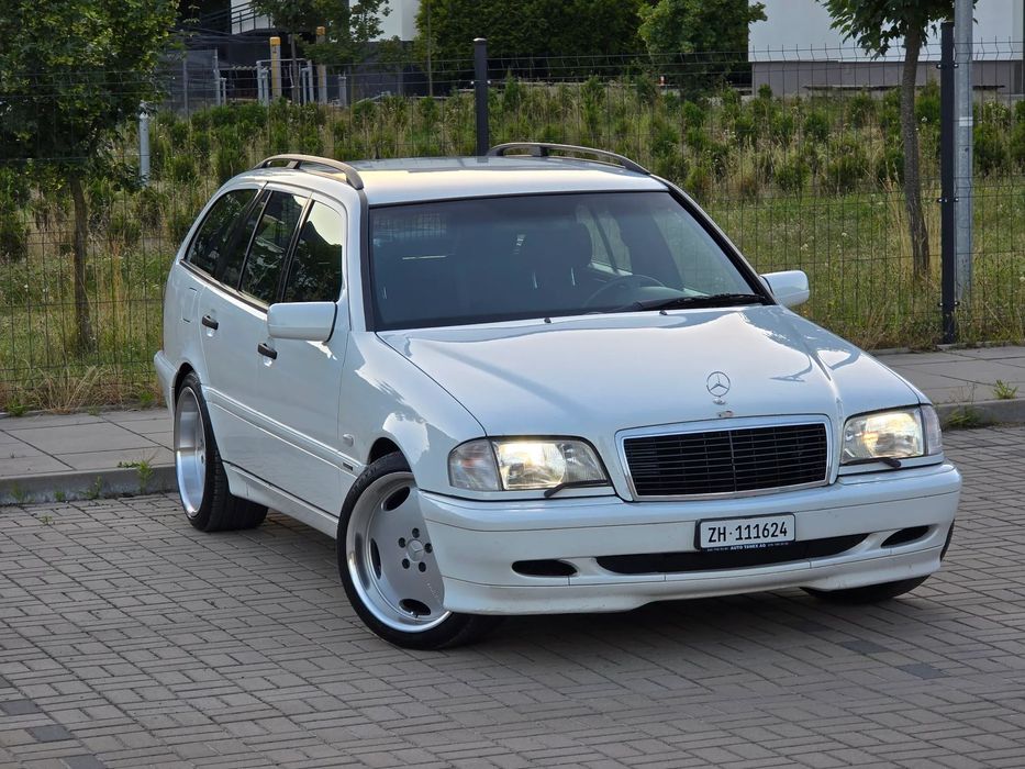 Mercedes-Benz Klasa C C280 197KM SPORT Swiss xenon stan kolekcjonerski alu 18"