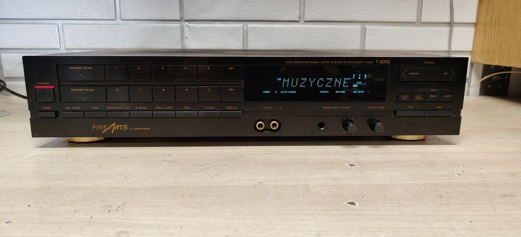 Tuner radiowy GRUNDIG FineArts T-9000